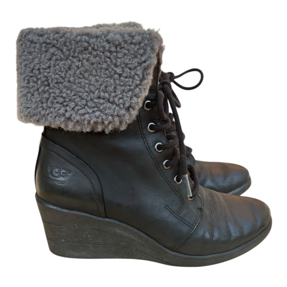 UGG Australia Zea Ankle Wedge Snow Boots Black Bootie Women's Size 6 - Picture 8 of 13